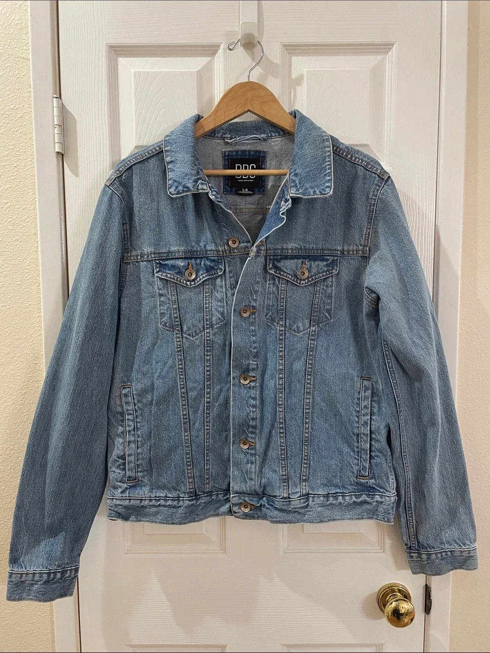 BDG Men's Denim Trucker Jacket (L)